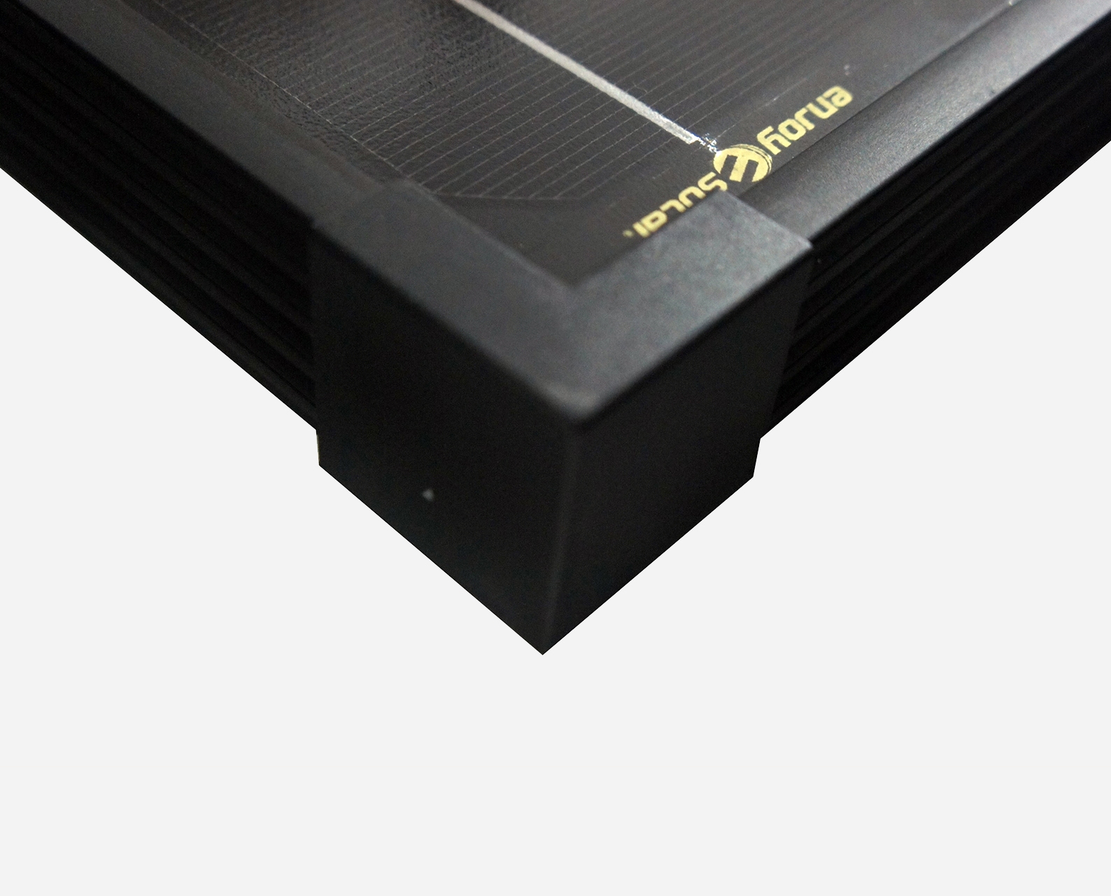 100 Watt Zonnepaneel Full Black Monokristal afm: 1020x540 mm.