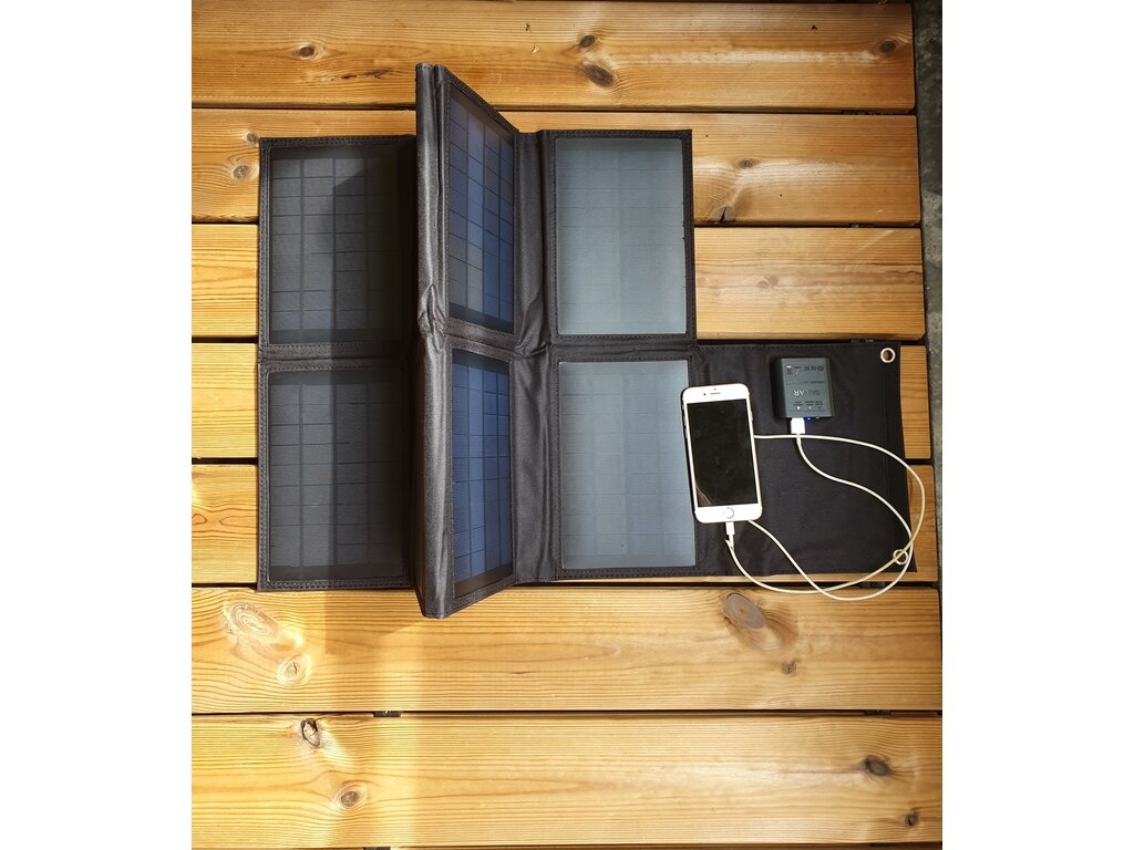 28 Watt Zonnepaneel Solarlader Opvouwbaar met USB en DC aansluiting