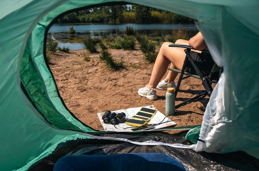 Aqiila Powerbird BS10 Solar-Powerbank 6 Watt Solarpanel 10.000mAh 37Wh