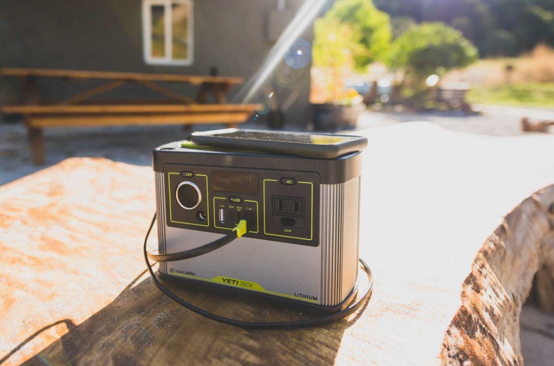 Goal Zero YETI 200X Lithium Portable Powerstation 187Wh incl. 50W Portable Opvouwbaar Zonnepaneel