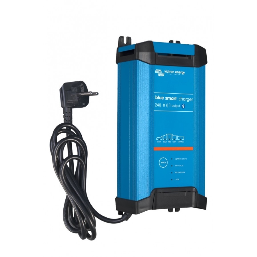 Victron Blue Smart IP22 Acculader 24/8 (1) CEE 7/7 8A